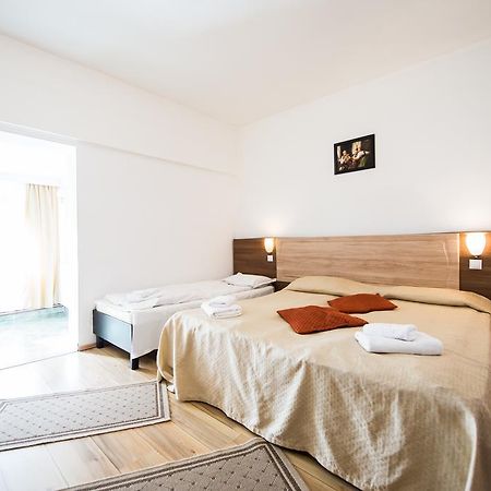 Gura Diham Hotel Buşteni Екстериор снимка